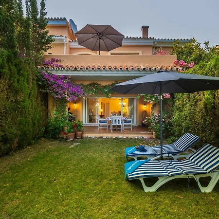 Venalmar First Line Townhouse, Garden, Sea Views Estepona