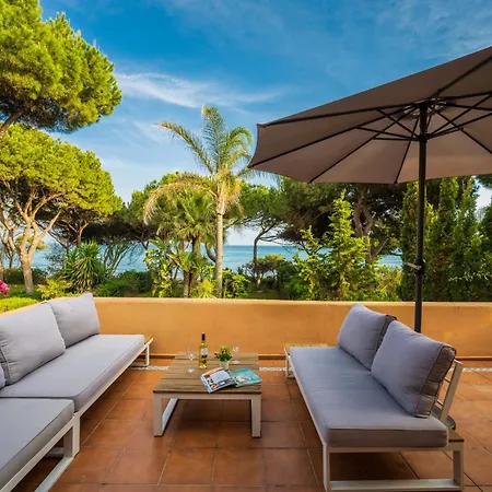Ferienhaus Venalmar First Line Townhouse, Garden, Sea Views *